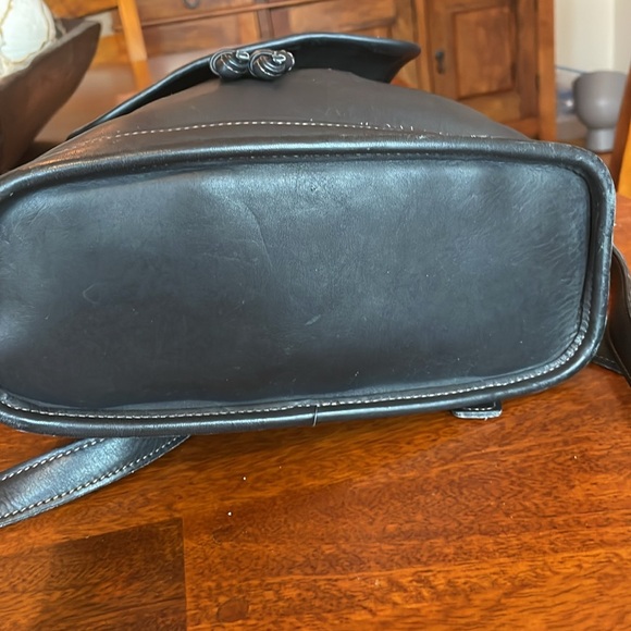 VINTAGE COACH BLACK LEATHER BACKPACK - Picture 6 of 13